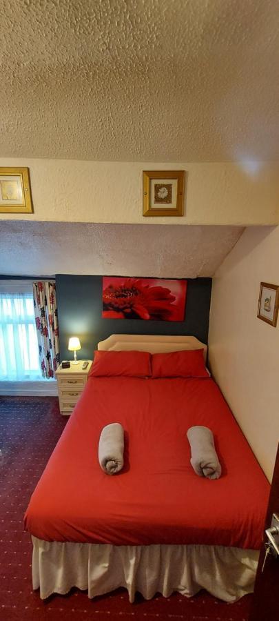 The Rhyl Bed & Breakfast Блекпул Екстериор снимка