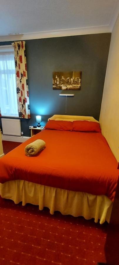 The Rhyl Bed & Breakfast Блекпул Екстериор снимка