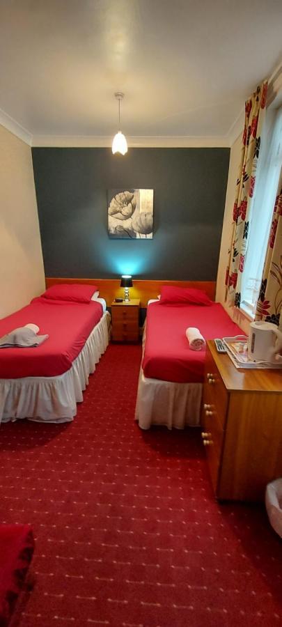 The Rhyl Bed & Breakfast Блекпул Екстериор снимка