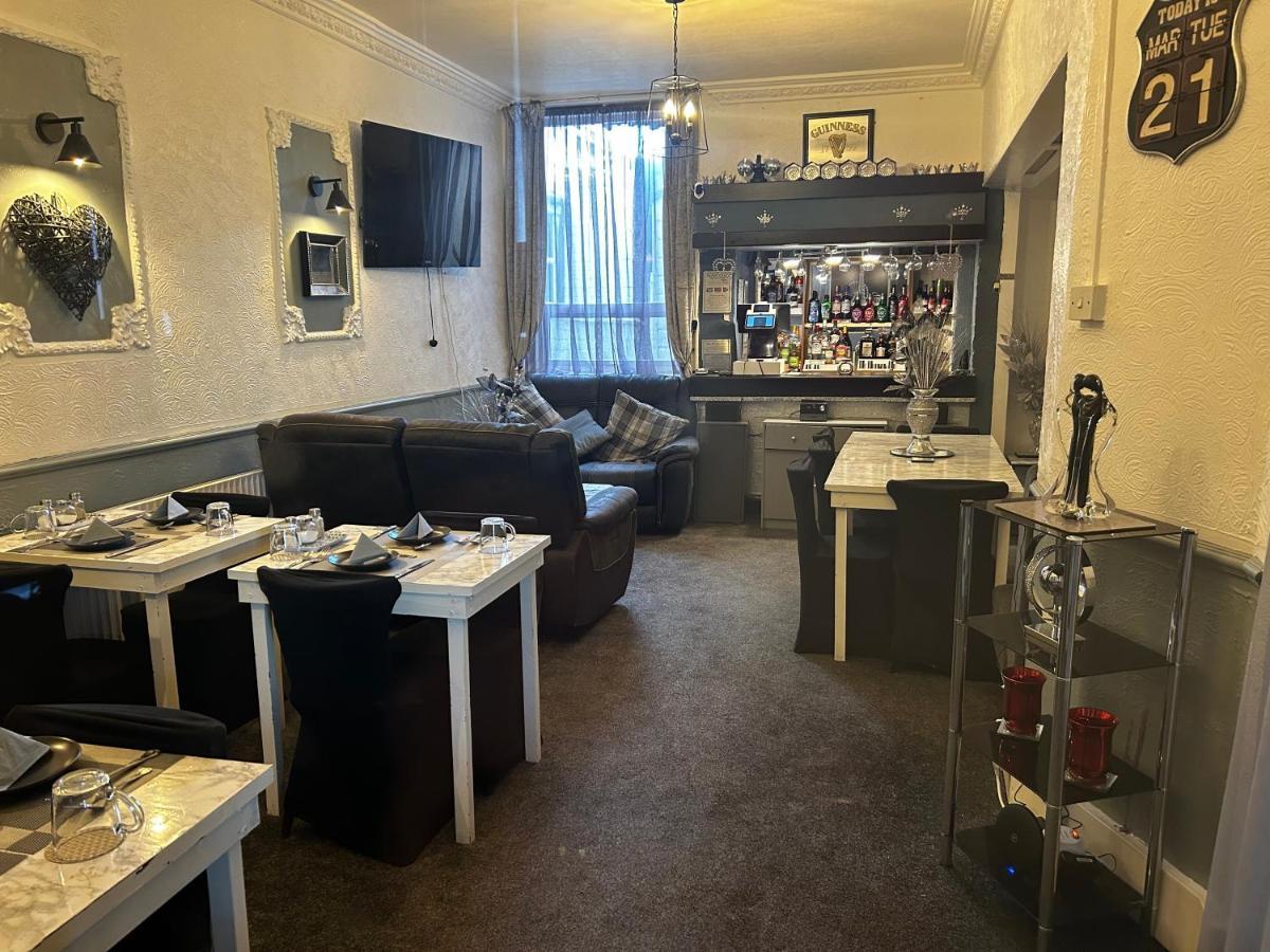 The Rhyl Bed & Breakfast Блекпул Екстериор снимка