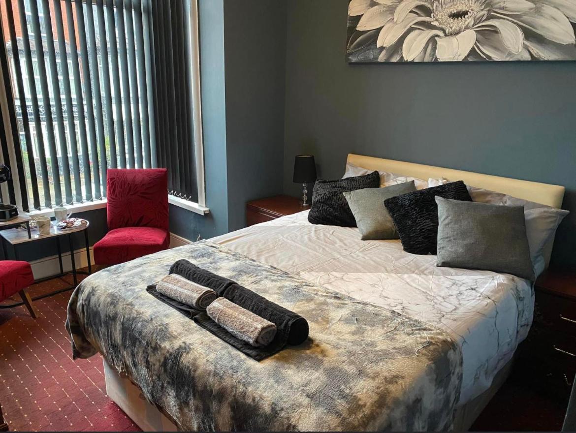 The Rhyl Bed & Breakfast Блекпул Екстериор снимка
